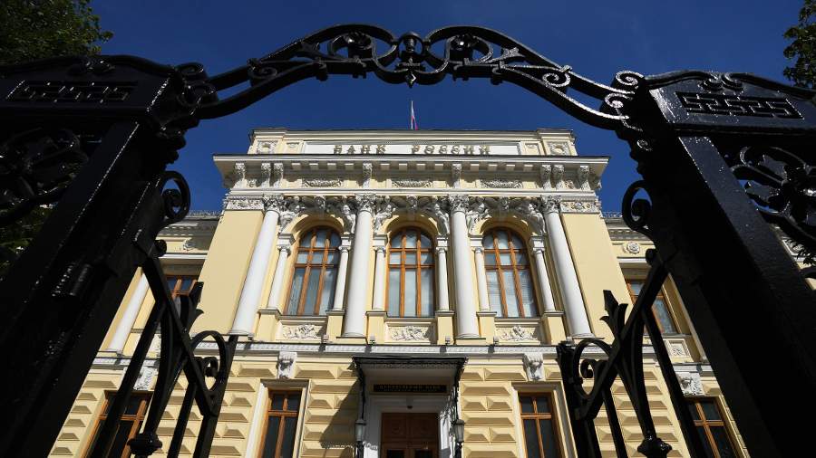 Греф выразил надежду на недопущение ЦБ РФ перехода экономики в рецессию